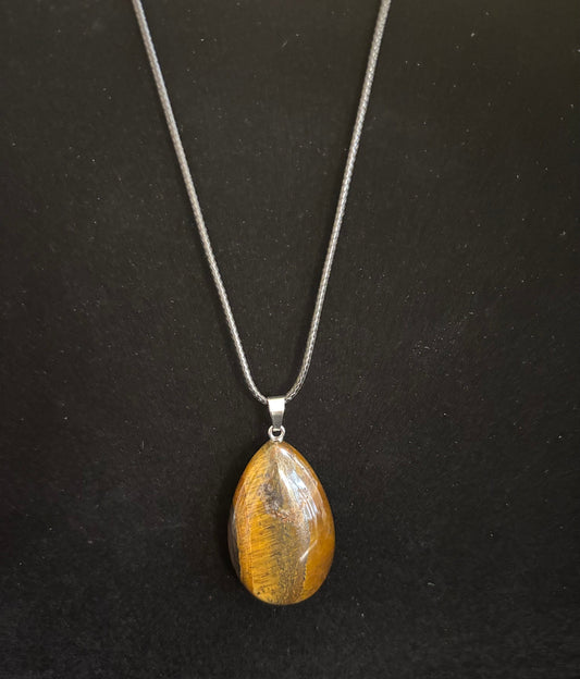 Grounded Elegance: Natural Tiger Eye Leather Pendant Necklace on Leather Rope