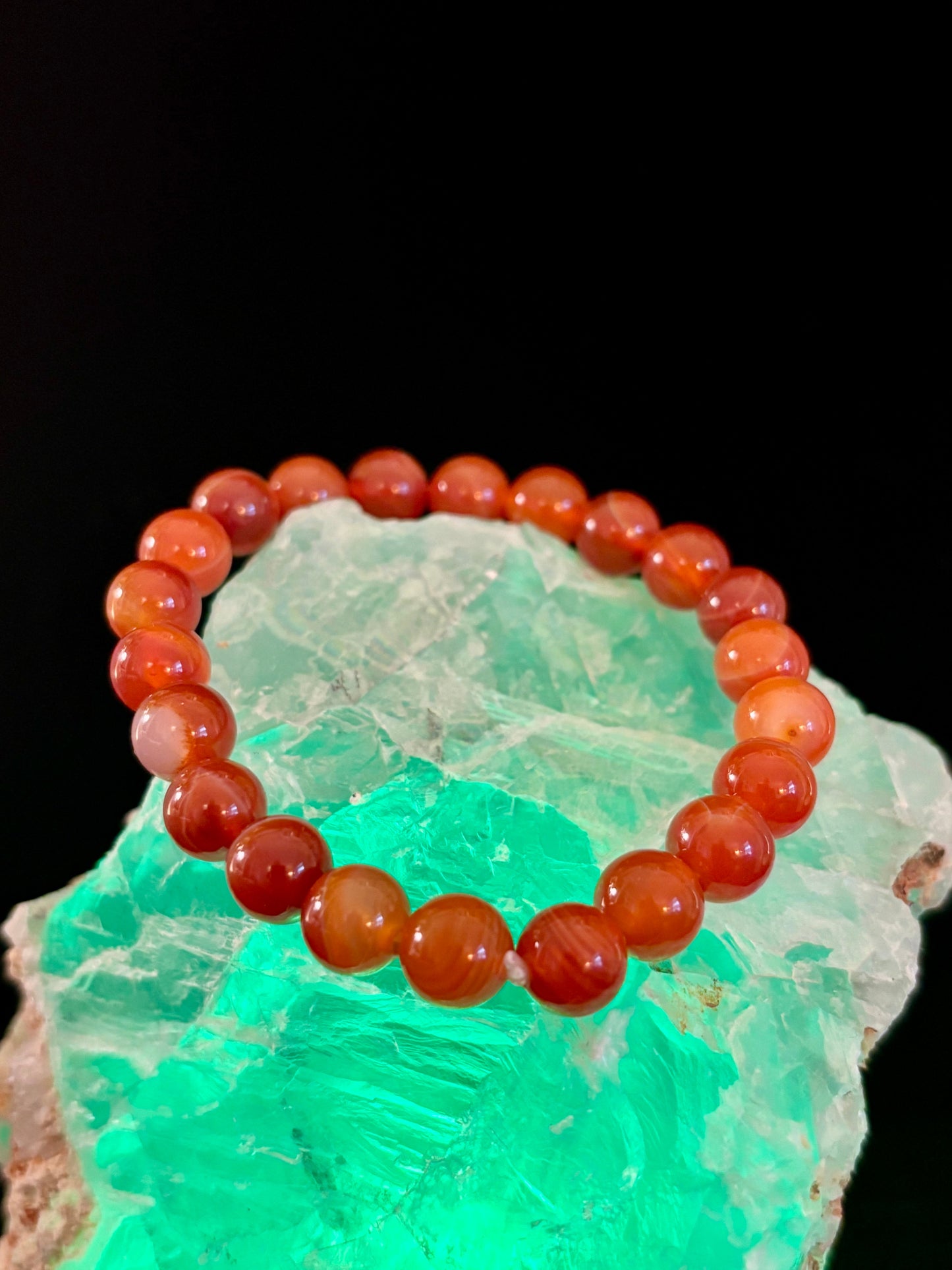 Red Striped Agate Sardonyx Beaded Bracelet – 8mm Natural Stone for Strength & Stability