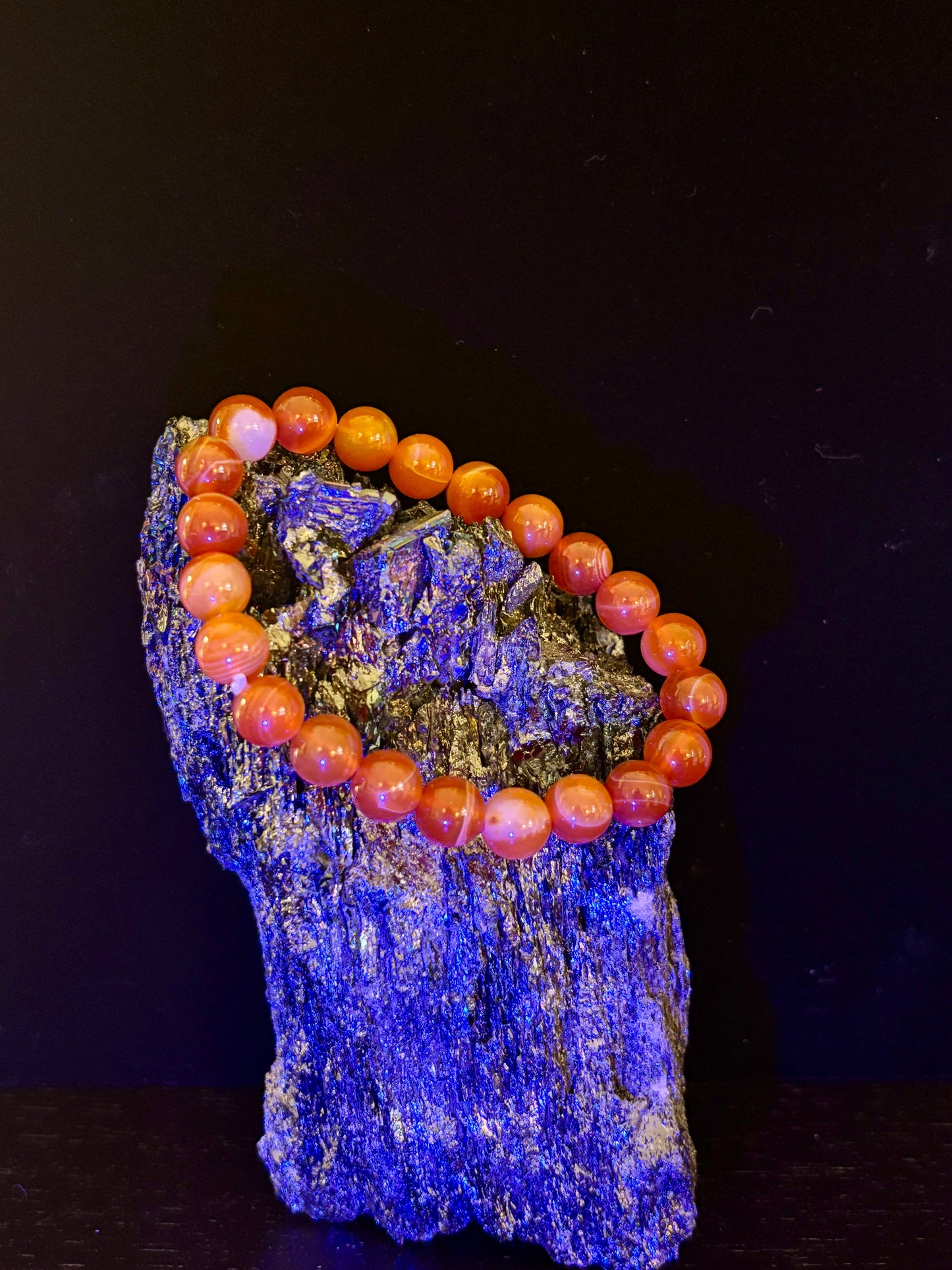 Red Striped Agate Sardonyx Beaded Bracelet – 8mm Natural Stone for Strength & Stability