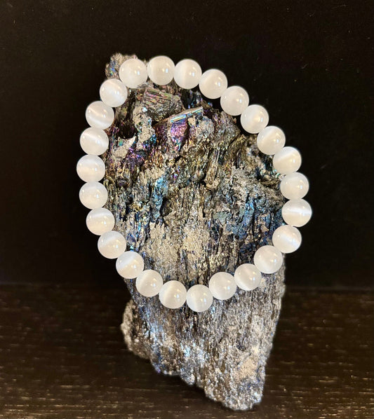 Reiki-Infused Selenite Healing Bracelet -Cleanse your energy and restore inner peace