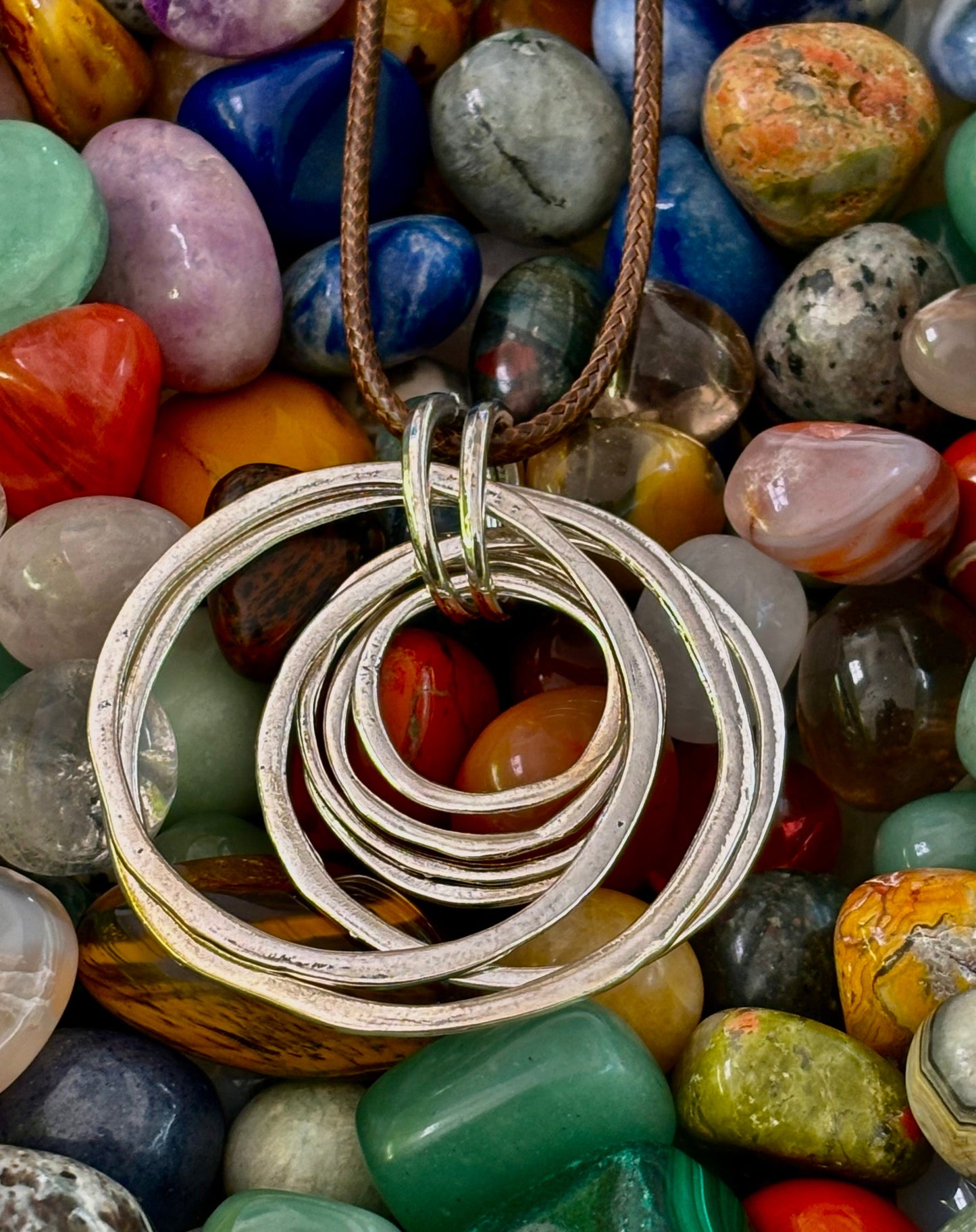 🔘 7-Layered Asymmetrical Circle Pendant Necklace – Bold. Minimal. Fabulous.