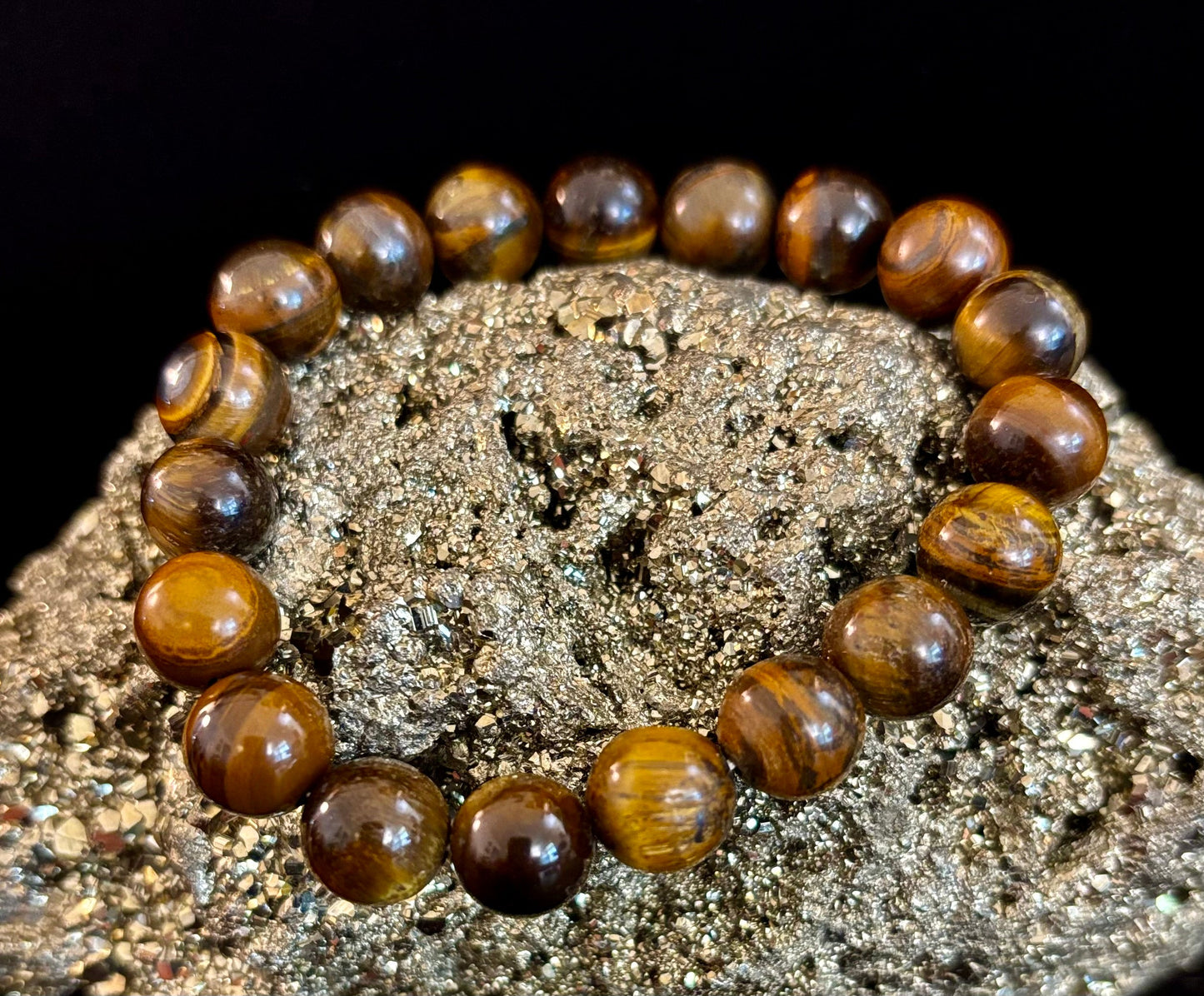 Natural Tiger Eye Beaded Bracelet – Stone of Prosperity, Courage, and Protection