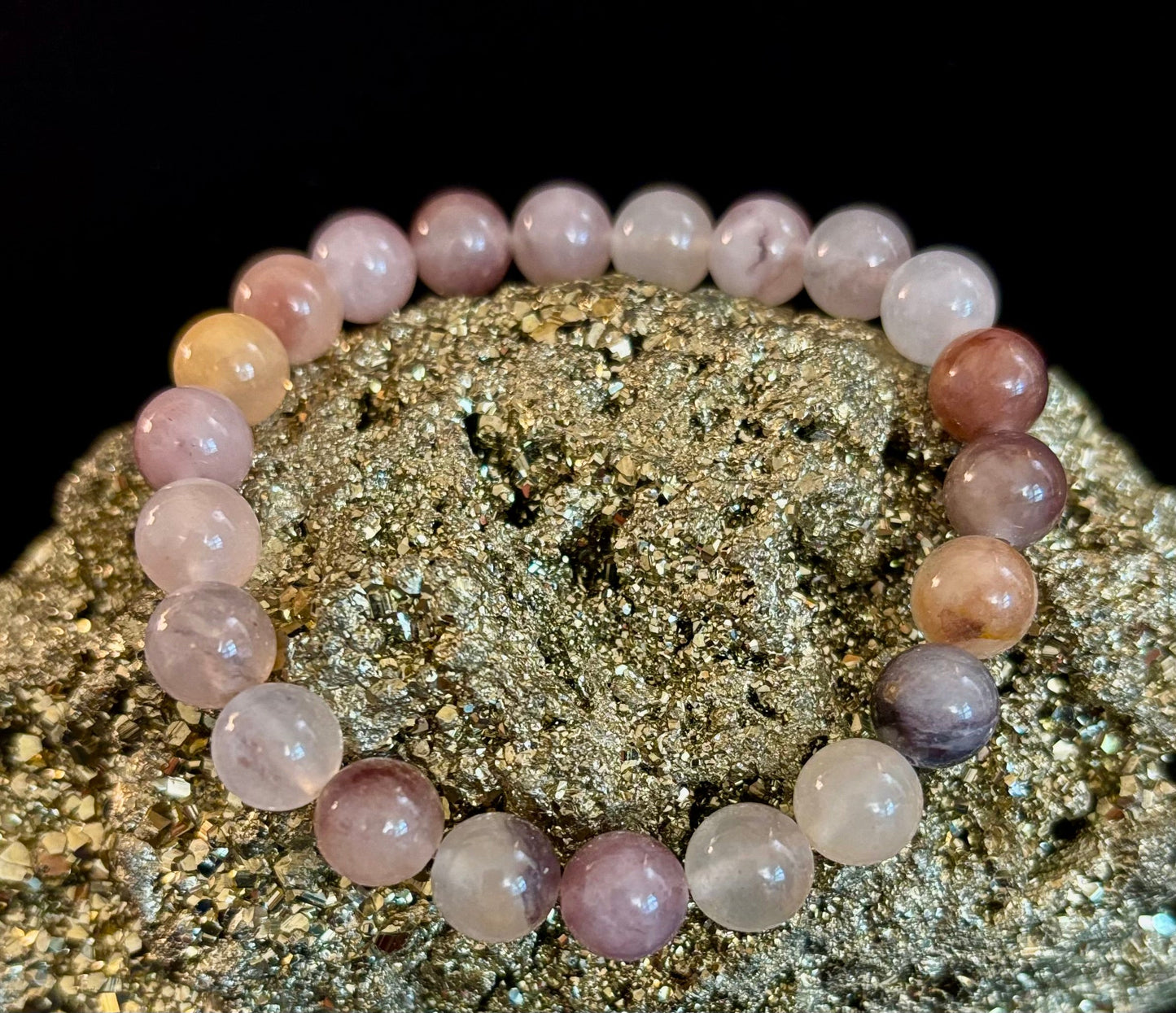 Elegant Natural Stone Crystal Bracelet – Soothing Energy and Timeless Style