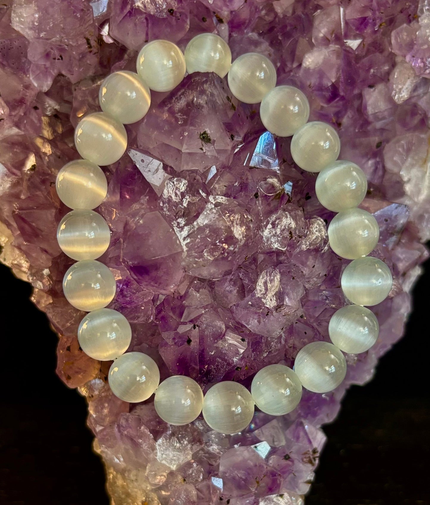 White Cat Eye Stone Bracelet – Reflective Energy Beads for Protection, Clarity & Style