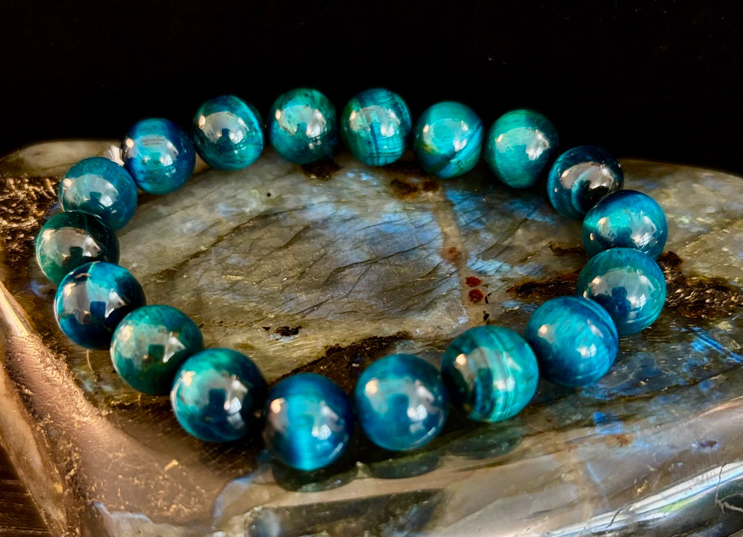 Blue Tiger Eye Protection Bracelet – Natural Stone Energy Jewelry for Power, Balance & Protection