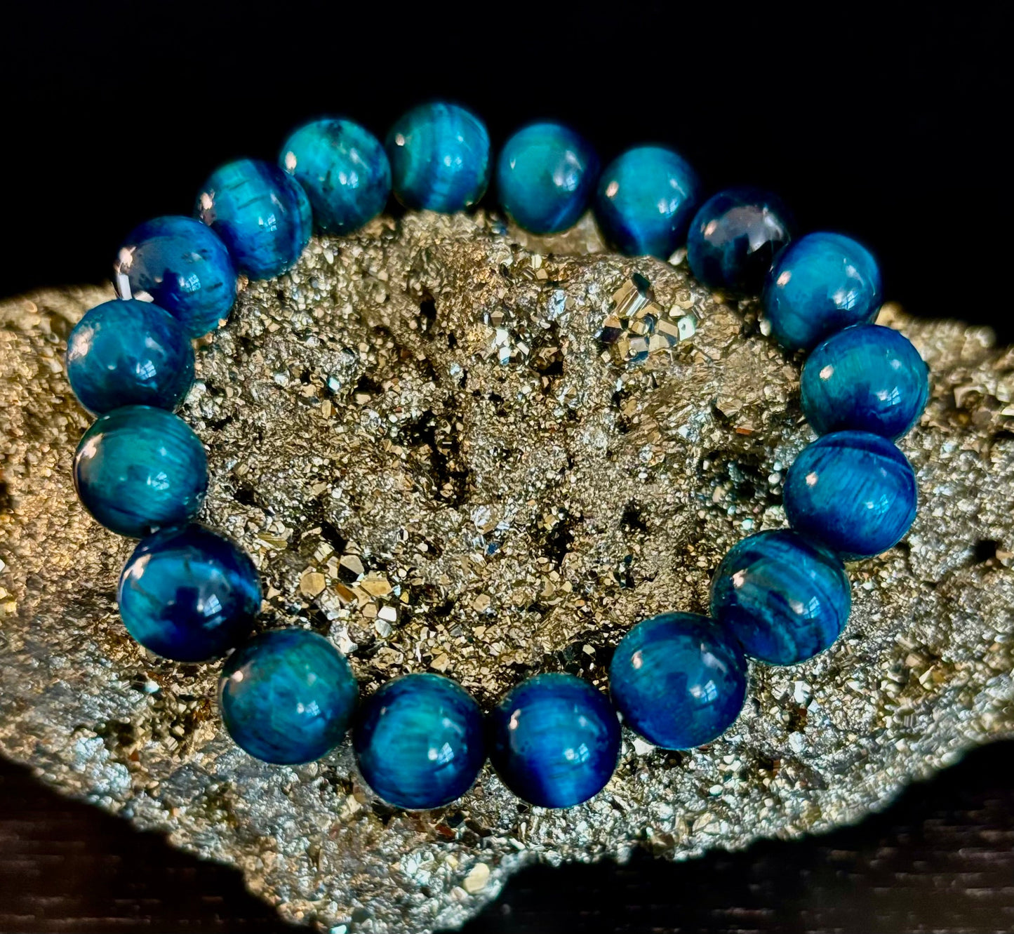 Blue Tiger Eye Protection Bracelet – Natural Stone Energy Jewelry for Power, Balance & Protection