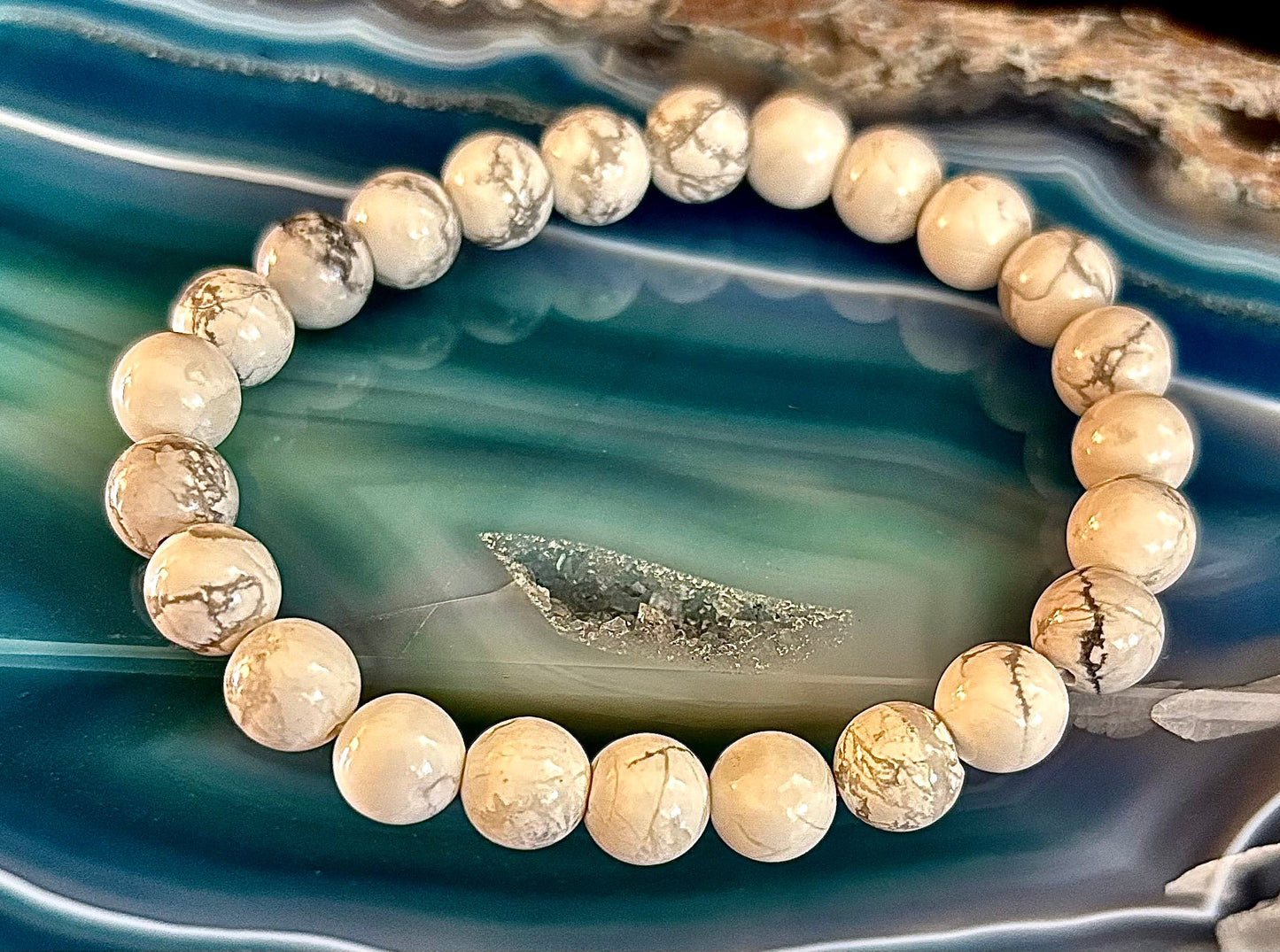 White Howlite Bracelet – Calm, Clarity & Inner Peace