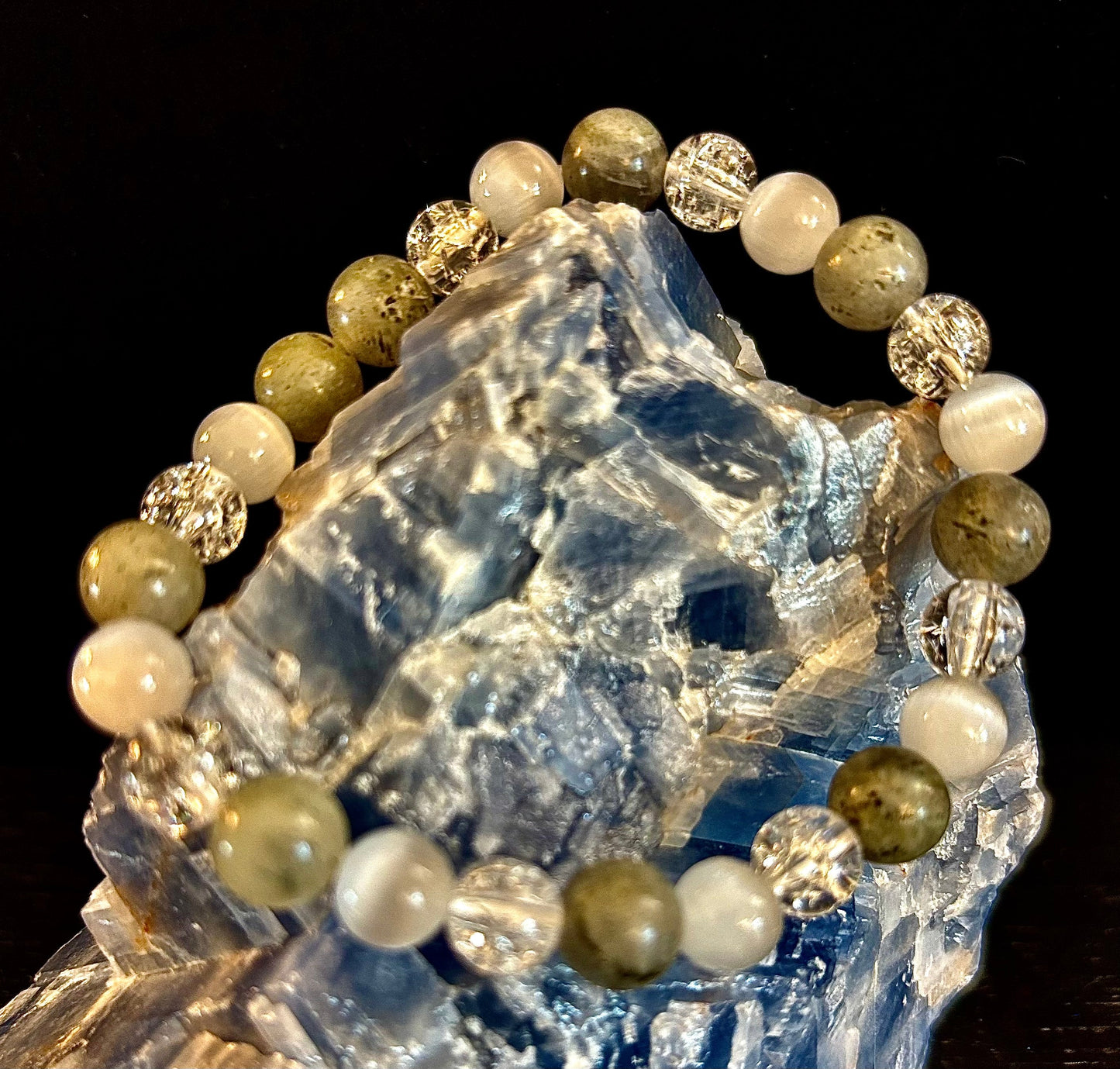 Reiki-Infused Lightworkers Healing Bracelet – Labradorite, Crackle Quartz & Selenite