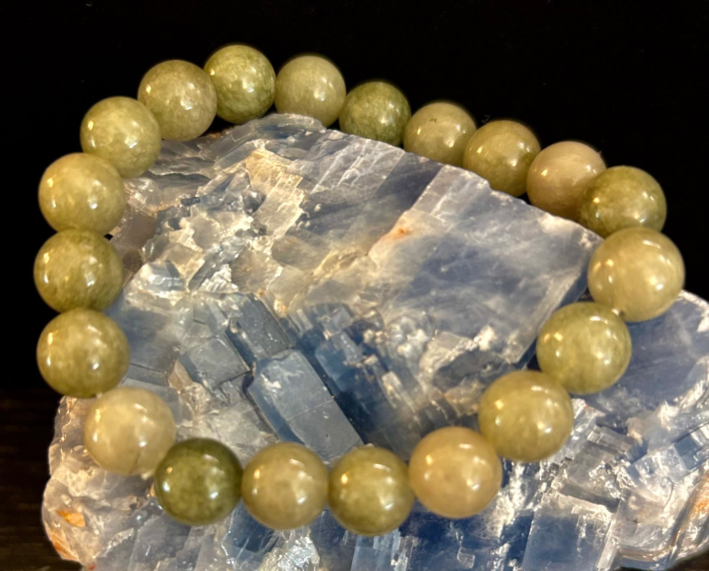 Jade Abundance & Prosperity Bracelet – 8mm or 10mm Beads (Medium to Large Wrists)