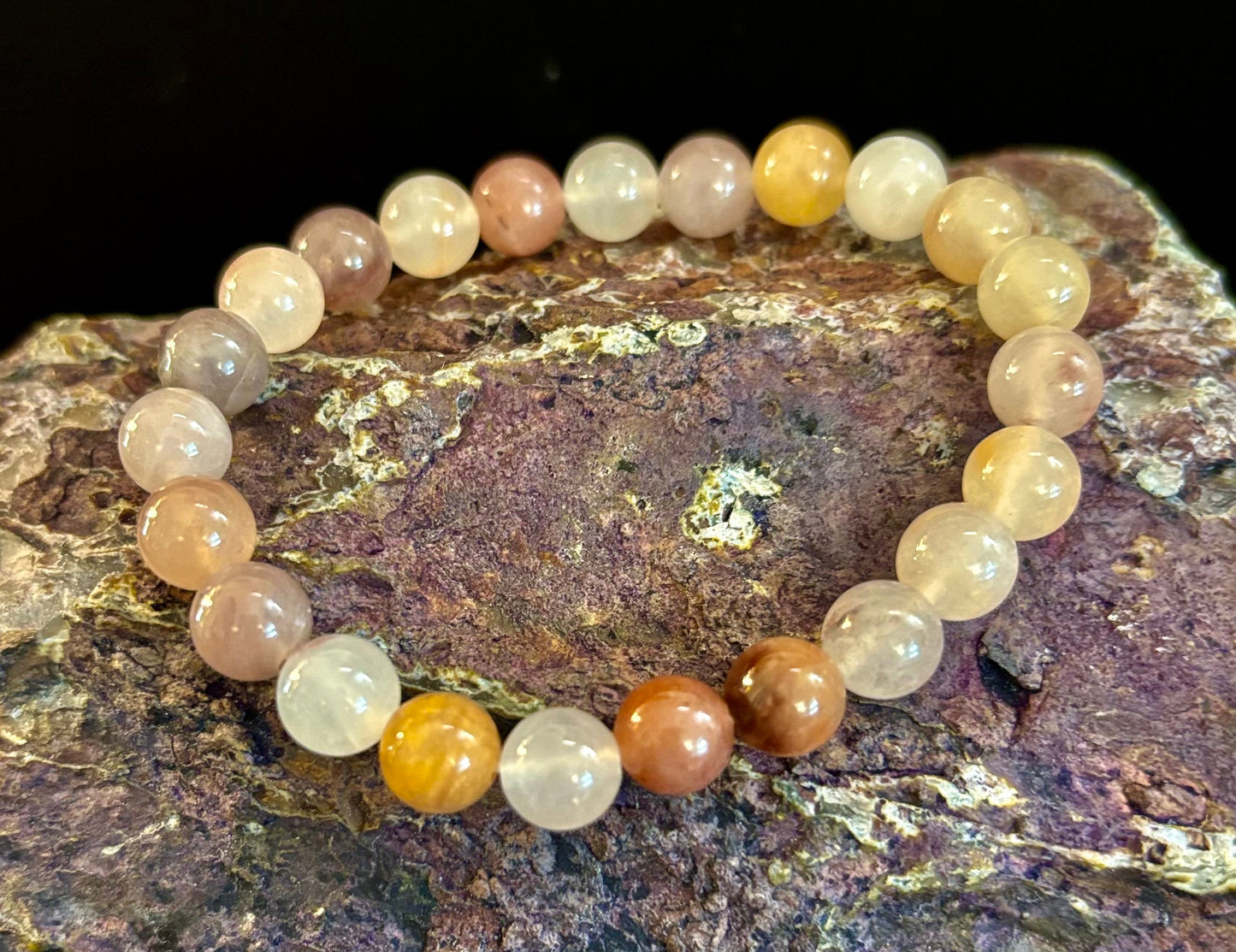 Coastal Calm Quartz Beaded Bracelet – 8mm Beach Sand Tones for Medium Wrists 🌊🏖️