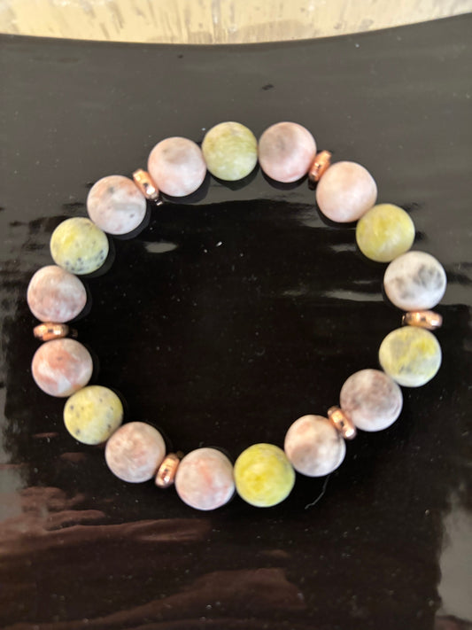 Howlite Beaded Bracelet with Rose Gold Accents – Calm, Grounded, and Stylish
