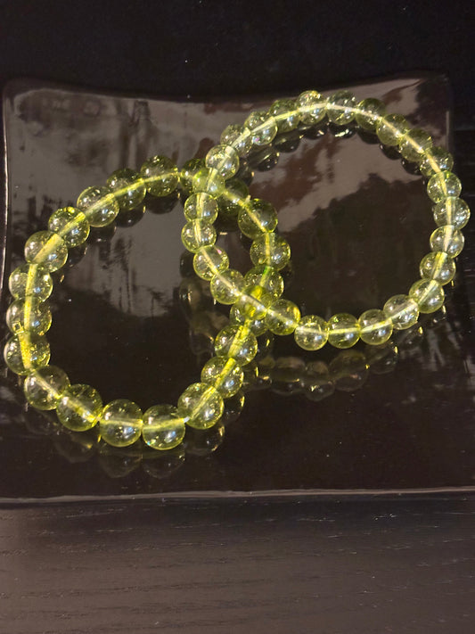 Green Peridot Healing Bracelet – 8mm or 10mm Beads for Abundance, Growth & Emotional Clarity
