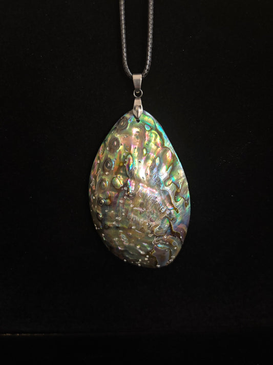Natural Abalone Shell Copper Edged Pendant Necklace