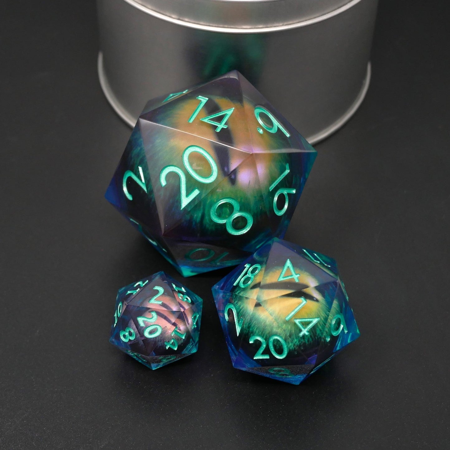 Remorhaz's Eye | Giant D20 Moving Eye DnD Dice | Acrylic RPG Gaming Dice