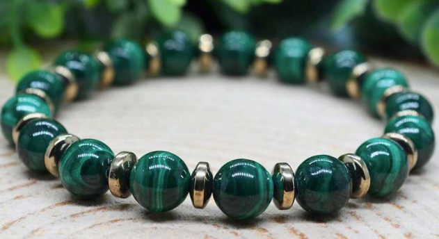 Green Tiger Eye Wealth & Confidence Bracelet – 8mm Beads with Gold Accents (Medium to Large Wrists)