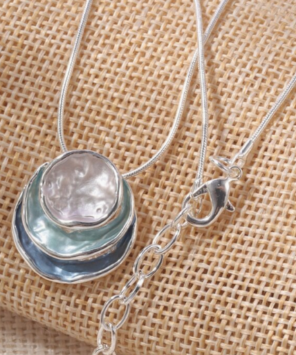 Geometric Beach Vibes Charm Necklace – Gold or Blue Tone Options 🌊✨