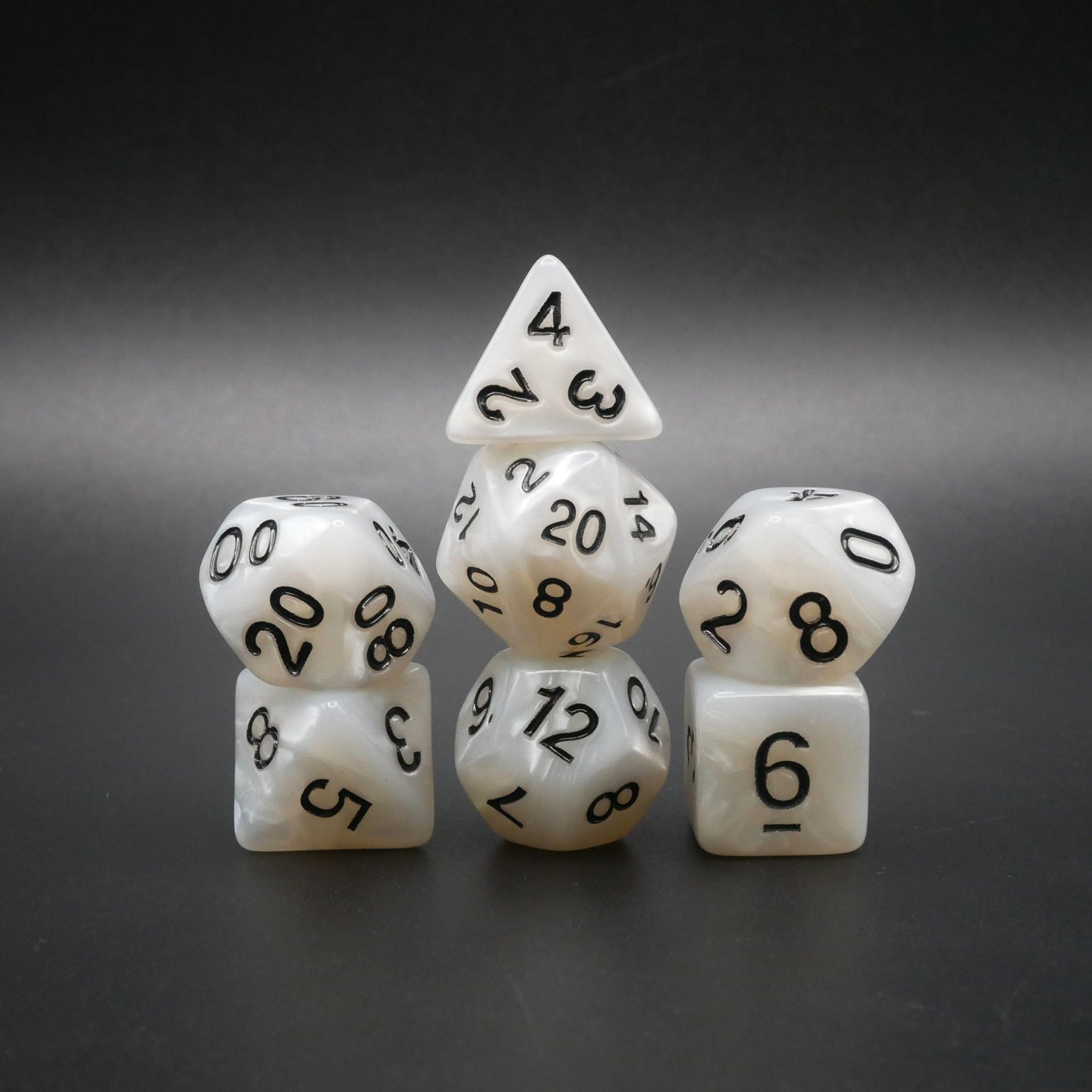 Snowy Owl - 7 Piece DnD Dice Set | Acrylic RPG Gaming Dice